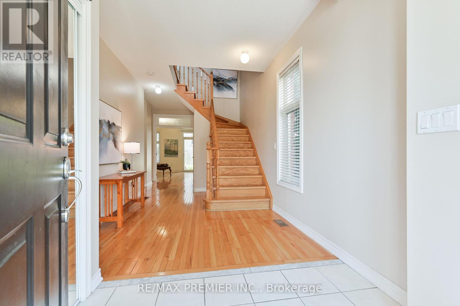 36 Helen Street, Vaughan, Ontario  L4L 3S3 - Photo 4 - N13759550