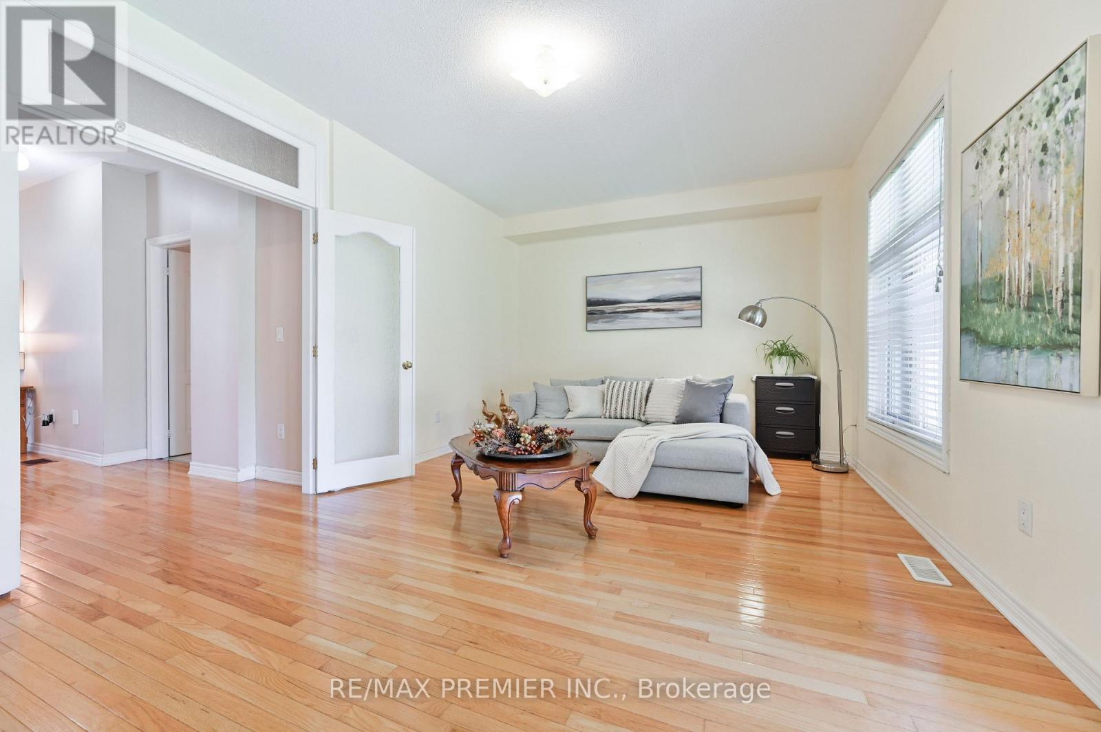 36 Helen Street, Vaughan, Ontario  L4L 3S3 - Photo 8 - N13759550