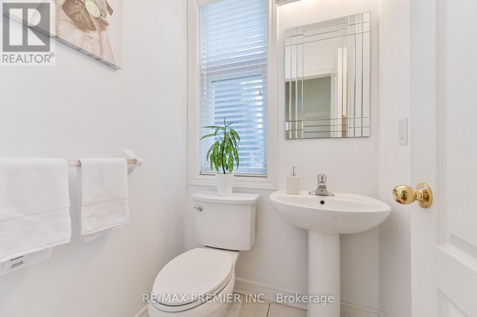 36 Helen Street, Vaughan, Ontario  L4L 3S3 - Photo 9 - N13759550