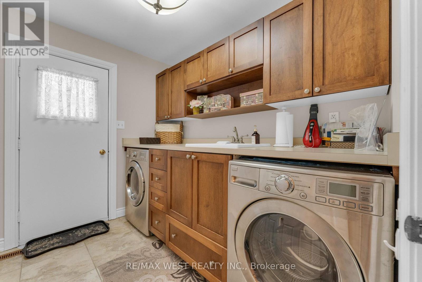 93 Fern Valley Crescent, Richmond Hill, Ontario  L4E 2J6 - Photo 26 - N13759570
