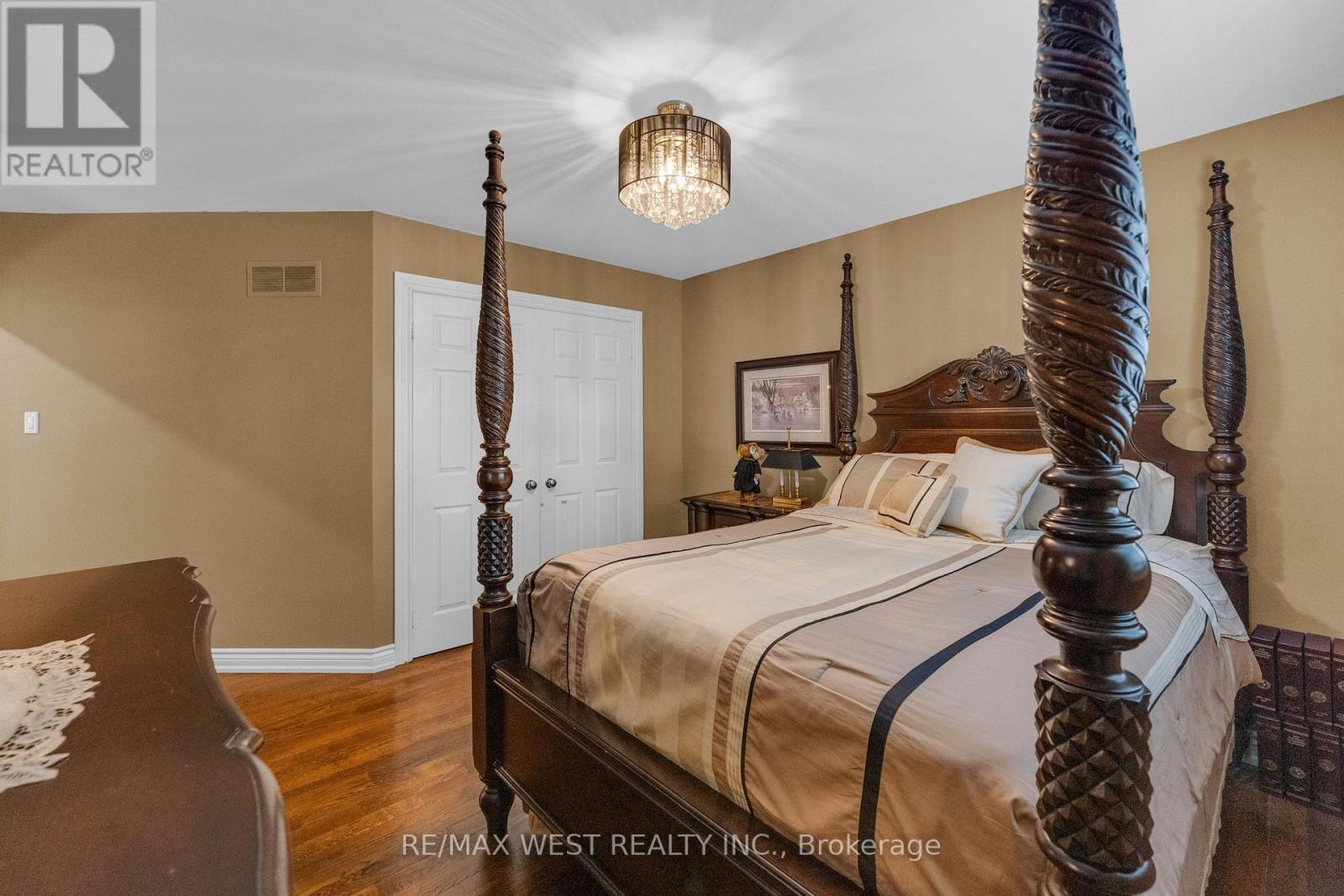 93 Fern Valley Crescent, Richmond Hill, Ontario  L4E 2J6 - Photo 36 - N13759570