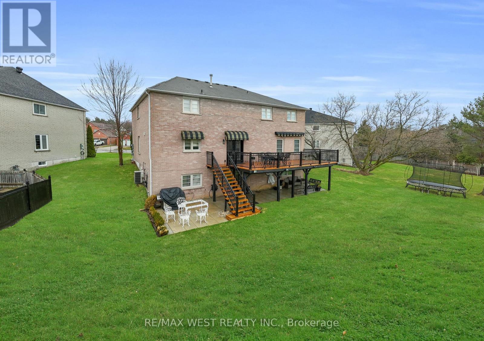 93 Fern Valley Crescent, Richmond Hill, Ontario  L4E 2J6 - Photo 49 - N13759570