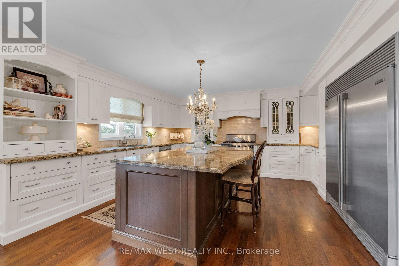 93 Fern Valley Crescent, Richmond Hill, Ontario  L4E 2J6 - Photo 5 - N13759570