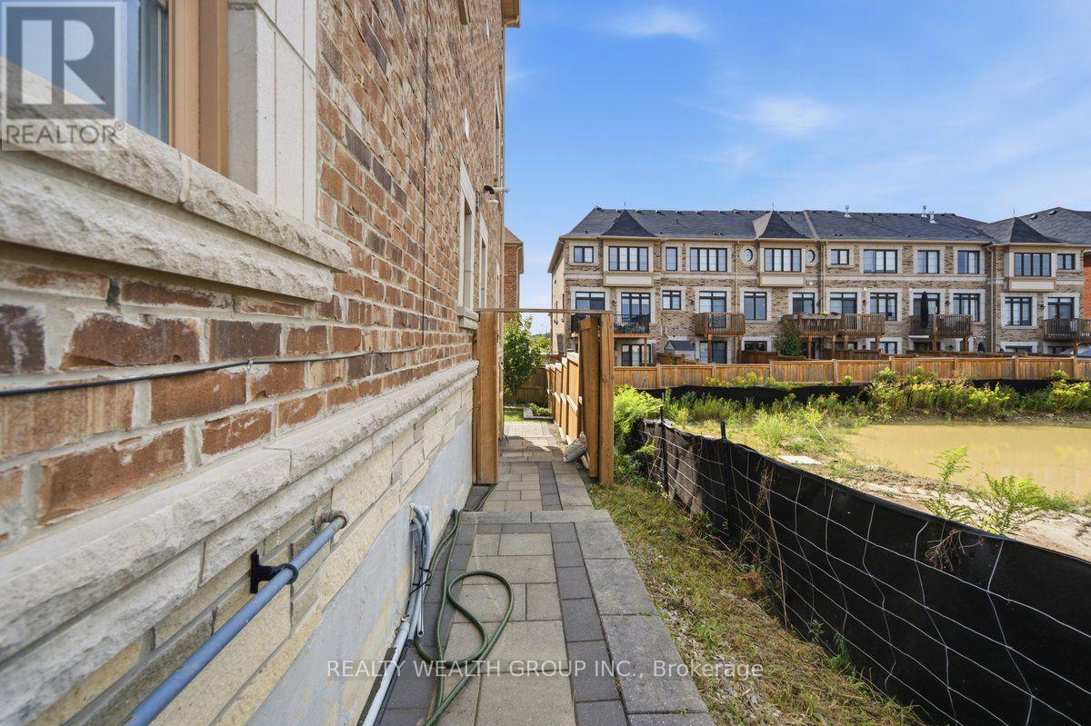 122 Dundonnell Place, Vaughan, Ontario  L4H 4R8 - Photo 30 - N13759732