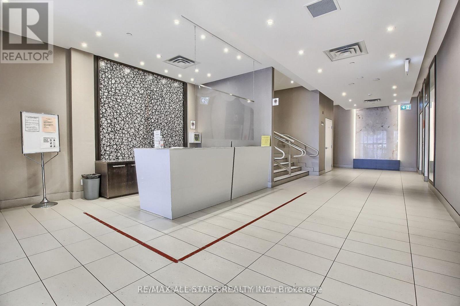 609 - 15277 Yonge Street S, Aurora, Ontario  L4G 1Y3 - Photo 5 - N13759742