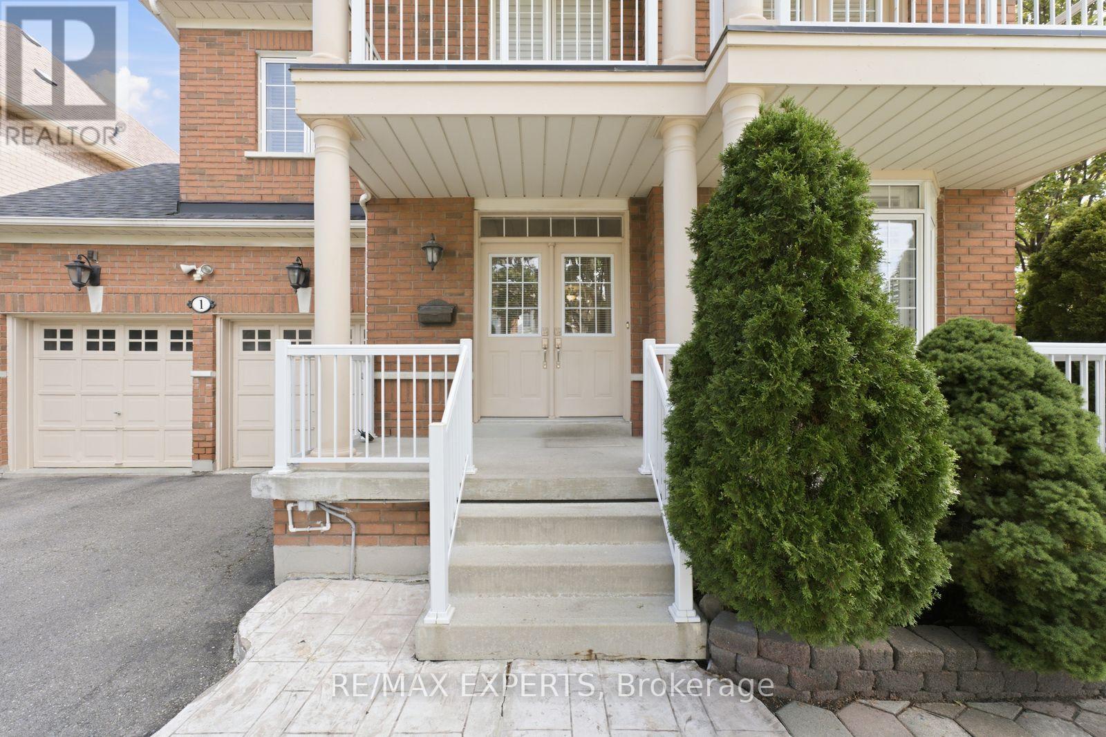 1 Cetona Avenue, Vaughan, Ontario  L4H 2Z8 - Photo 4 - N13759852
