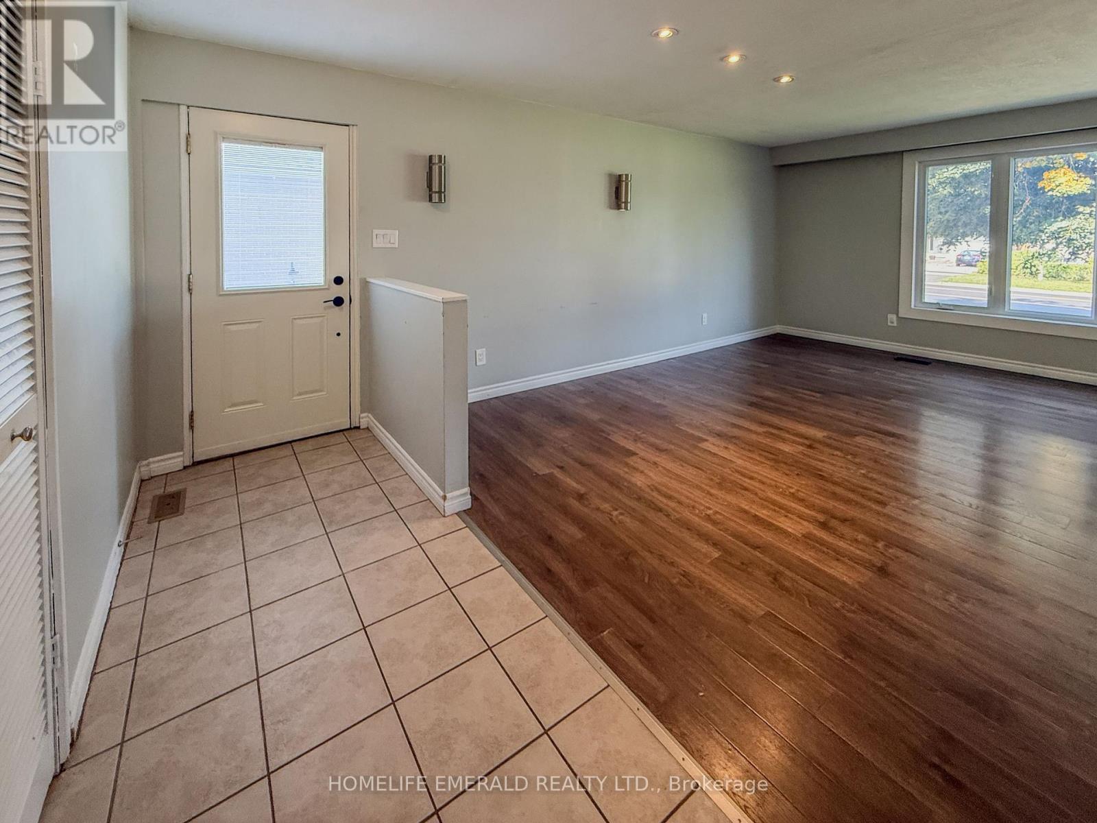 131 Cundles Road E, Barrie, Ontario  L4M 3A1 - Photo 14 - S13759634