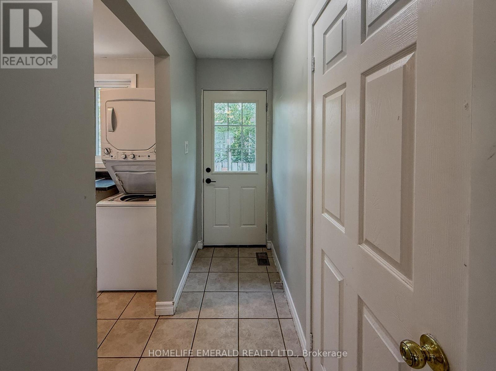 131 Cundles Road E, Barrie, Ontario  L4M 3A1 - Photo 16 - S13759634