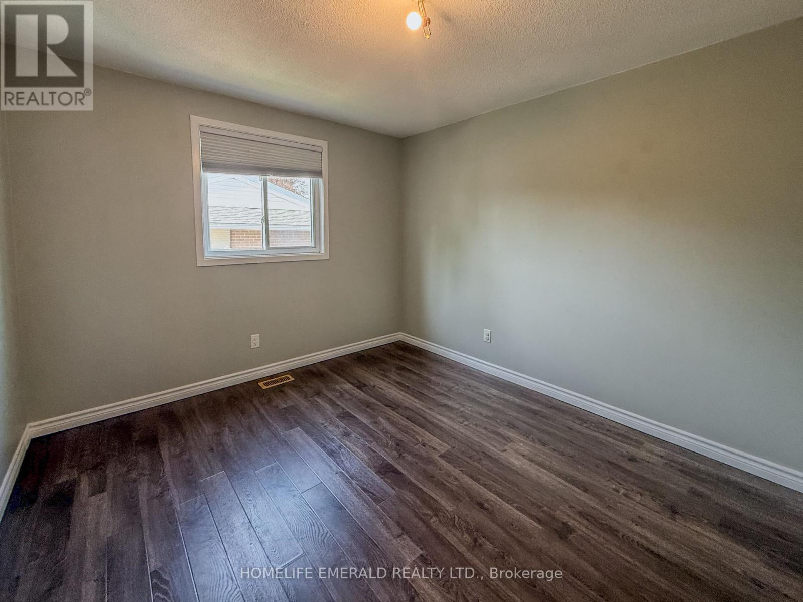 131 Cundles Road E, Barrie, Ontario  L4M 3A1 - Photo 26 - S13759634
