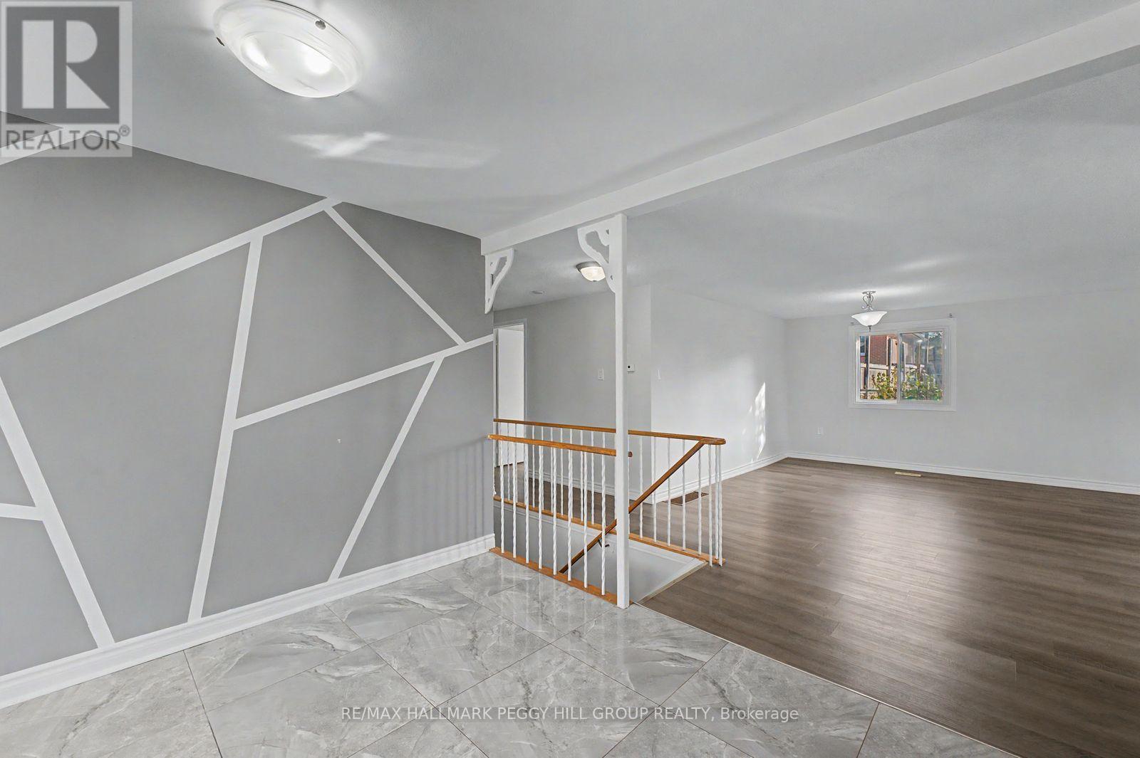 6 Argyle Road, Barrie, Ontario  L4N 6P9 - Photo 5 - S13759782