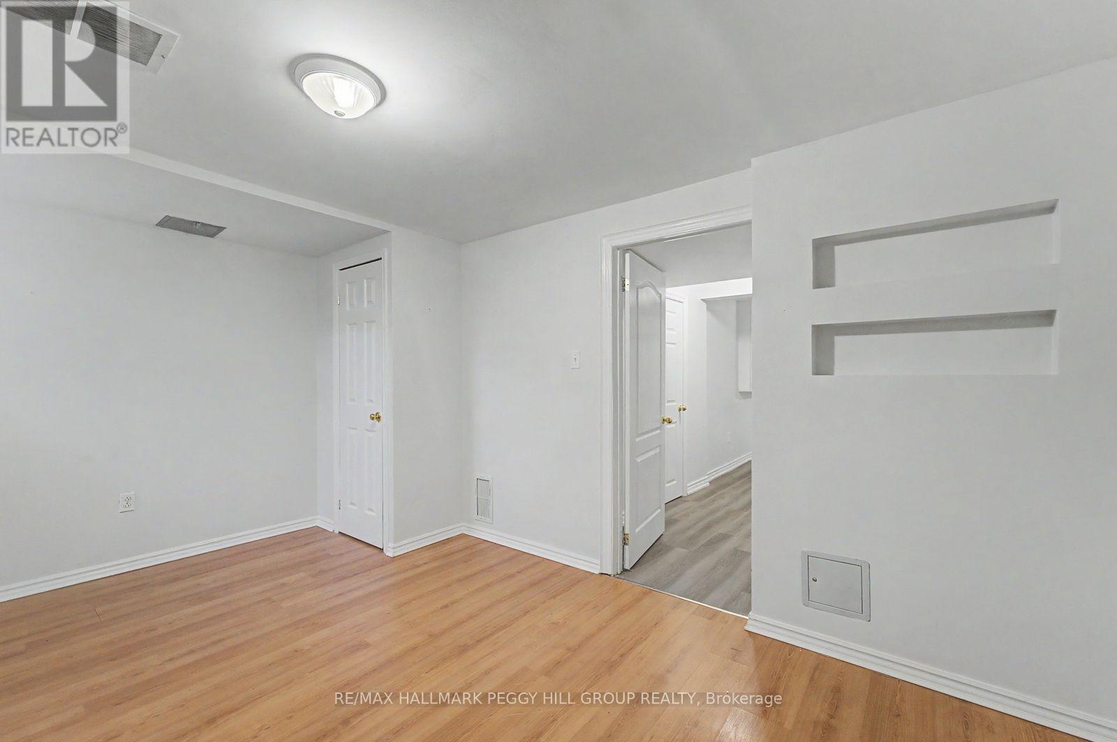 8 Epsom Road, Barrie, Ontario  L4M 6R7 - Photo 12 - S13759904