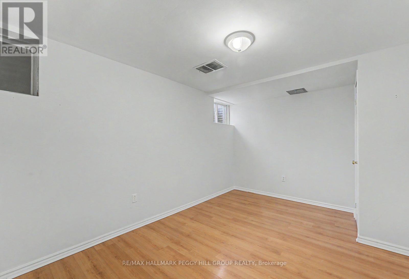 8 Epsom Road, Barrie, Ontario  L4M 6R7 - Photo 13 - S13759904
