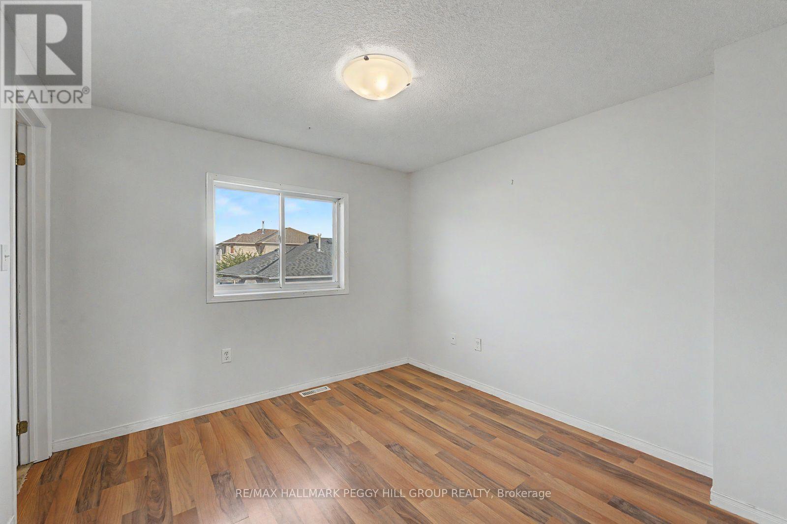 8 Epsom Road, Barrie, Ontario  L4M 6R7 - Photo 6 - S13759904
