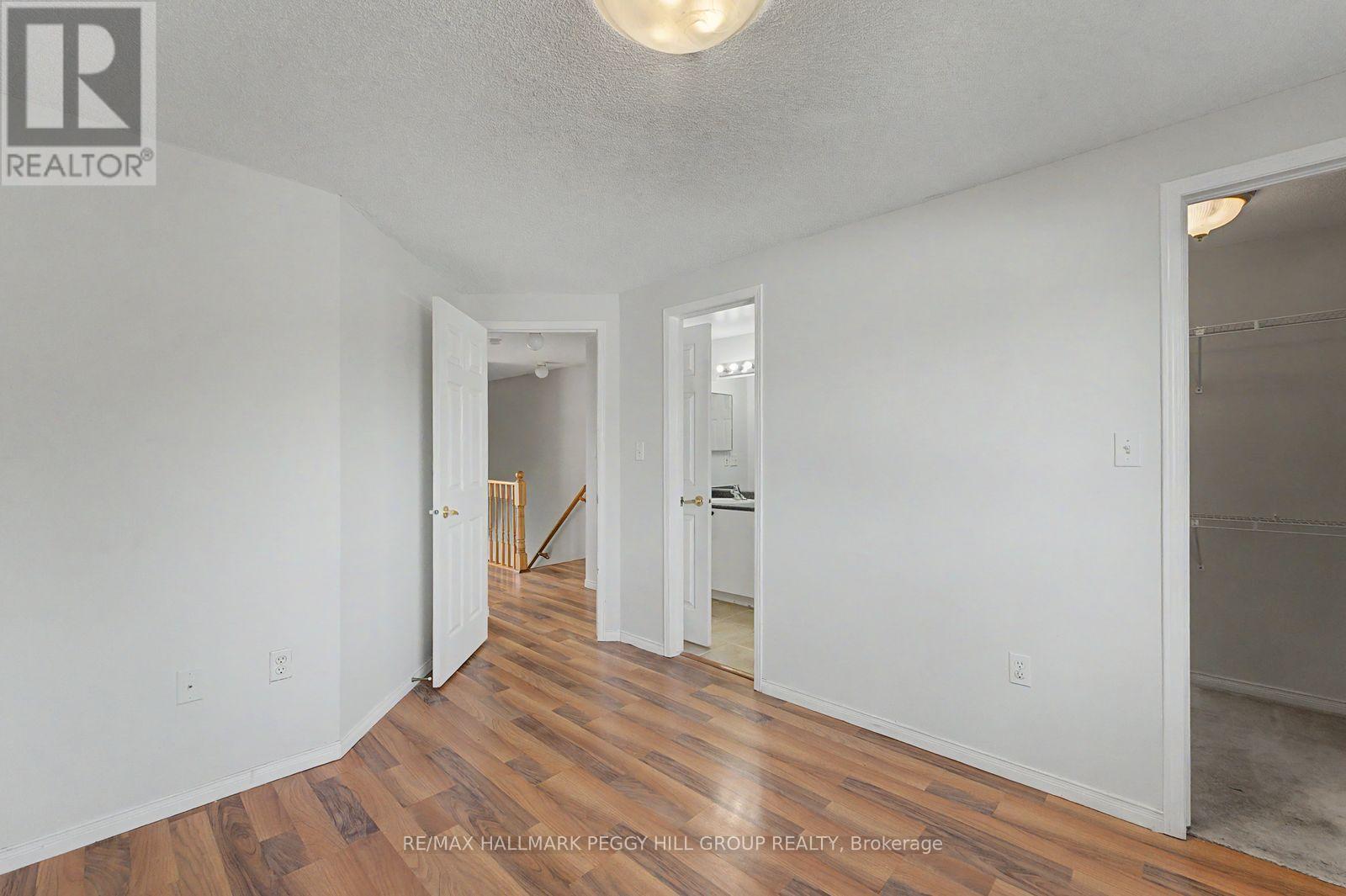 8 Epsom Road, Barrie, Ontario  L4M 6R7 - Photo 7 - S13759904