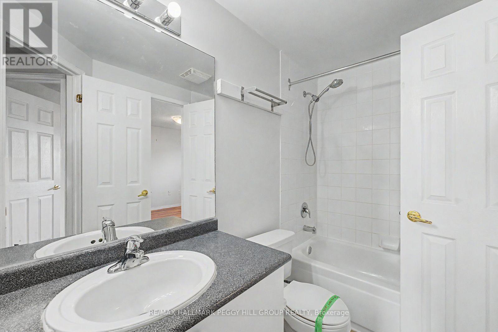 8 Epsom Road, Barrie, Ontario  L4M 6R7 - Photo 8 - S13759904