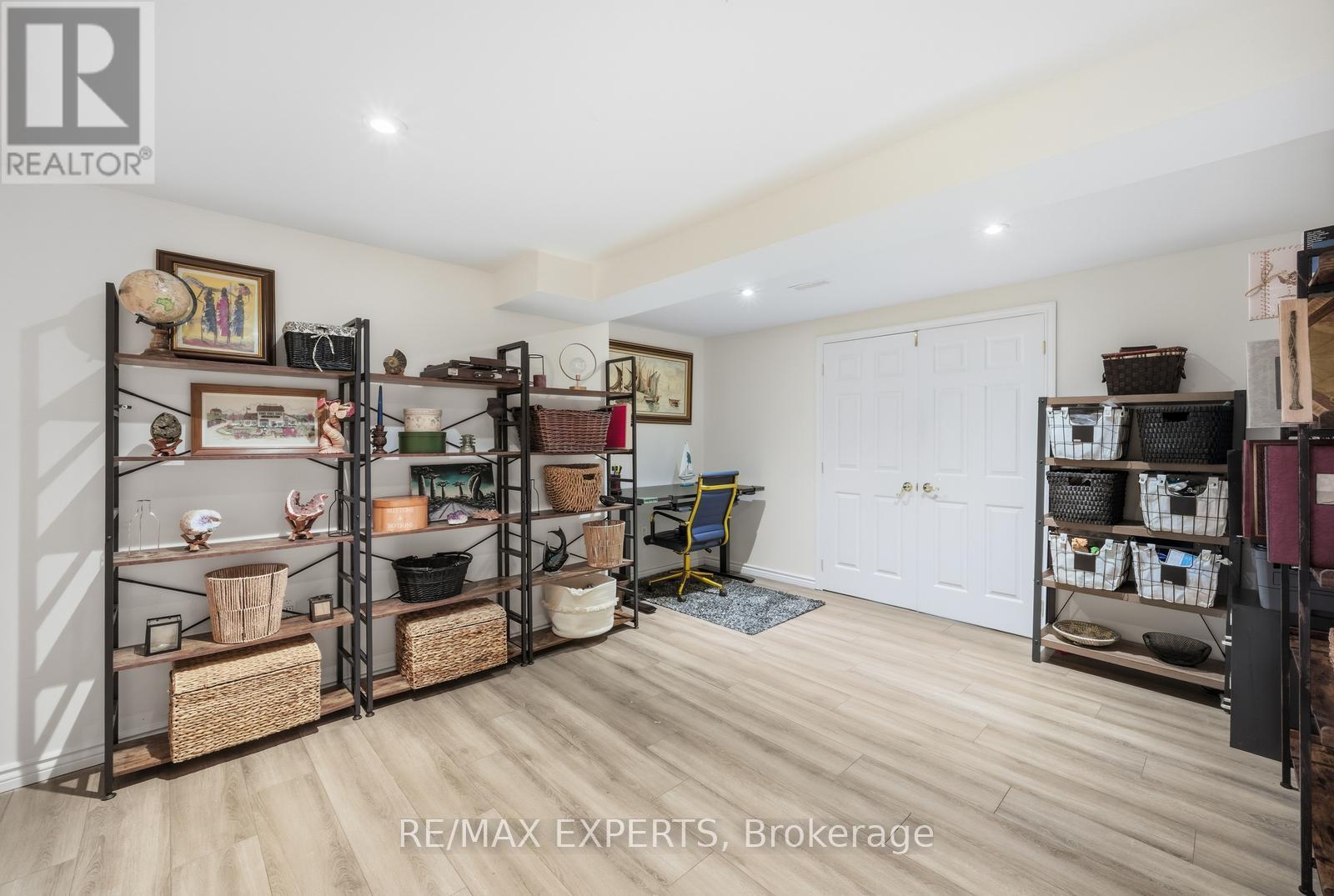 11 Basswood Circle, Oro-Medonte, Ontario  L0L 2L0 - Photo 34 - S13759916