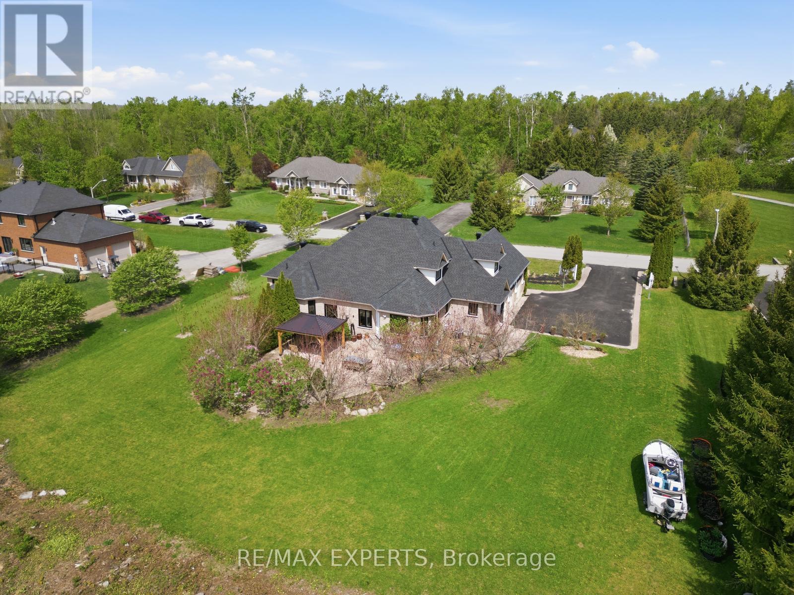 11 Basswood Circle, Oro-Medonte, Ontario  L0L 2L0 - Photo 47 - S13759916