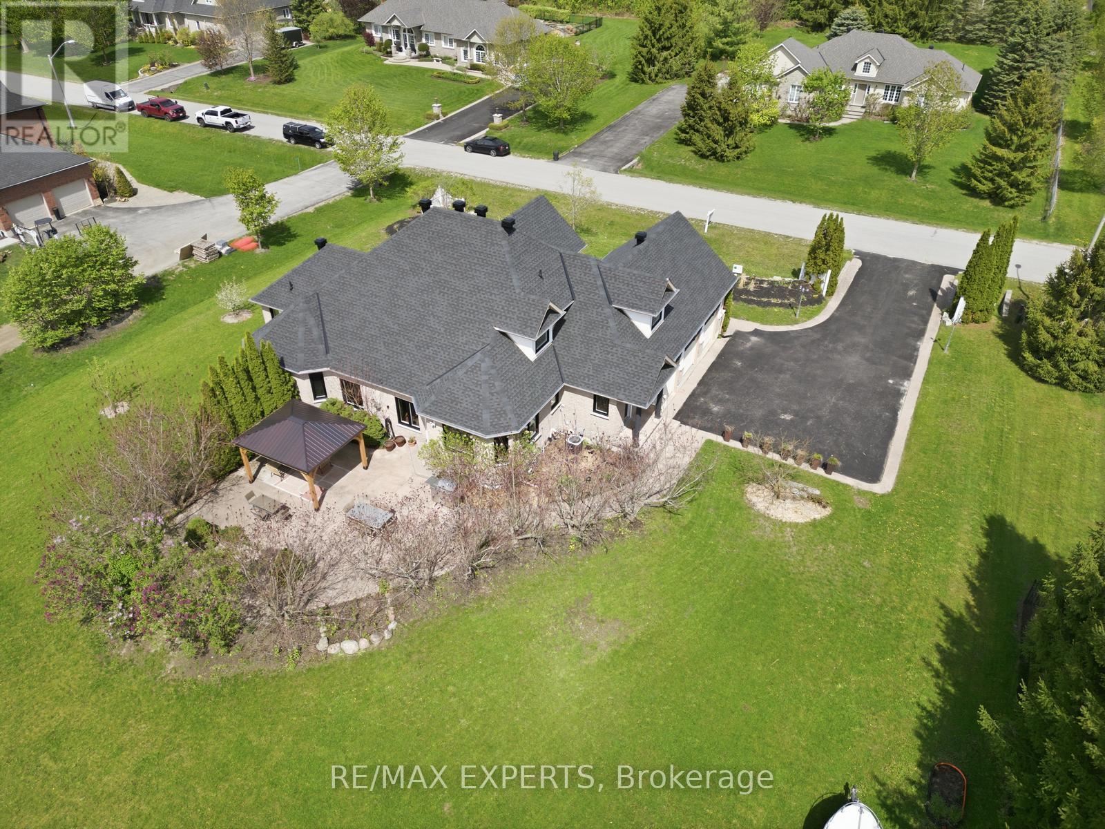 11 Basswood Circle, Oro-Medonte, Ontario  L0L 2L0 - Photo 48 - S13759916