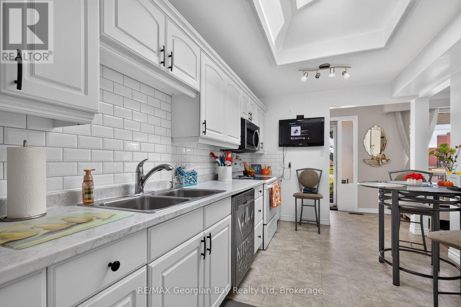 338 Seventh Street, Midland, Ontario  L4R 3Z9 - Photo 9 - S13759868
