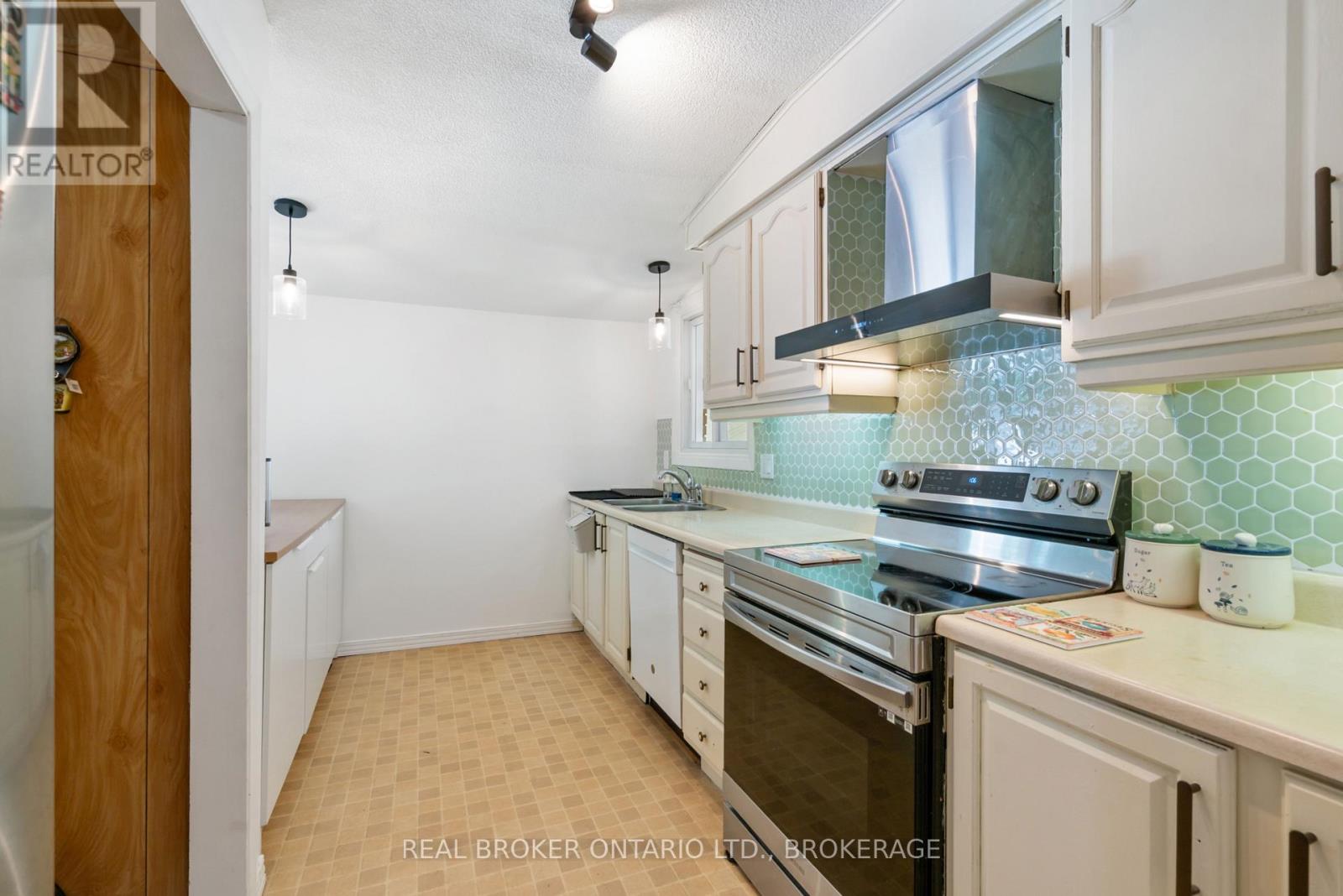 121 St. George Street W, North Glengarry, Ontario  K0C 1A0 - Photo 11 - X13759590