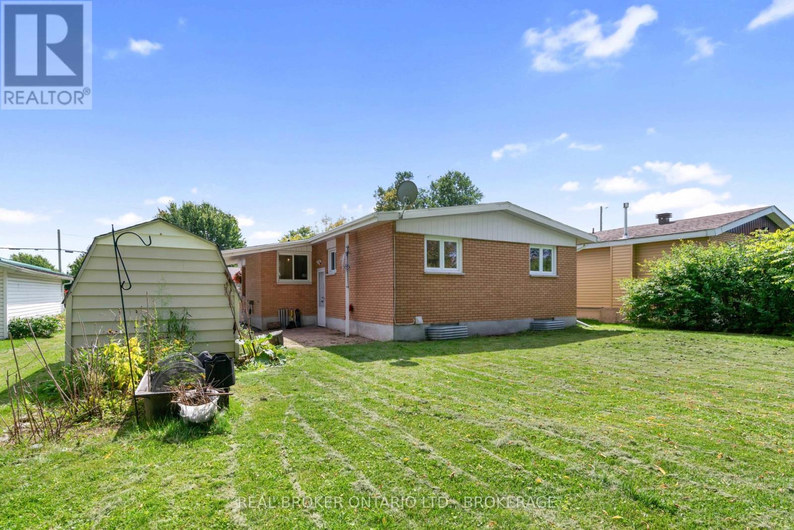 121 St. George Street W, North Glengarry, Ontario  K0C 1A0 - Photo 4 - X13759590