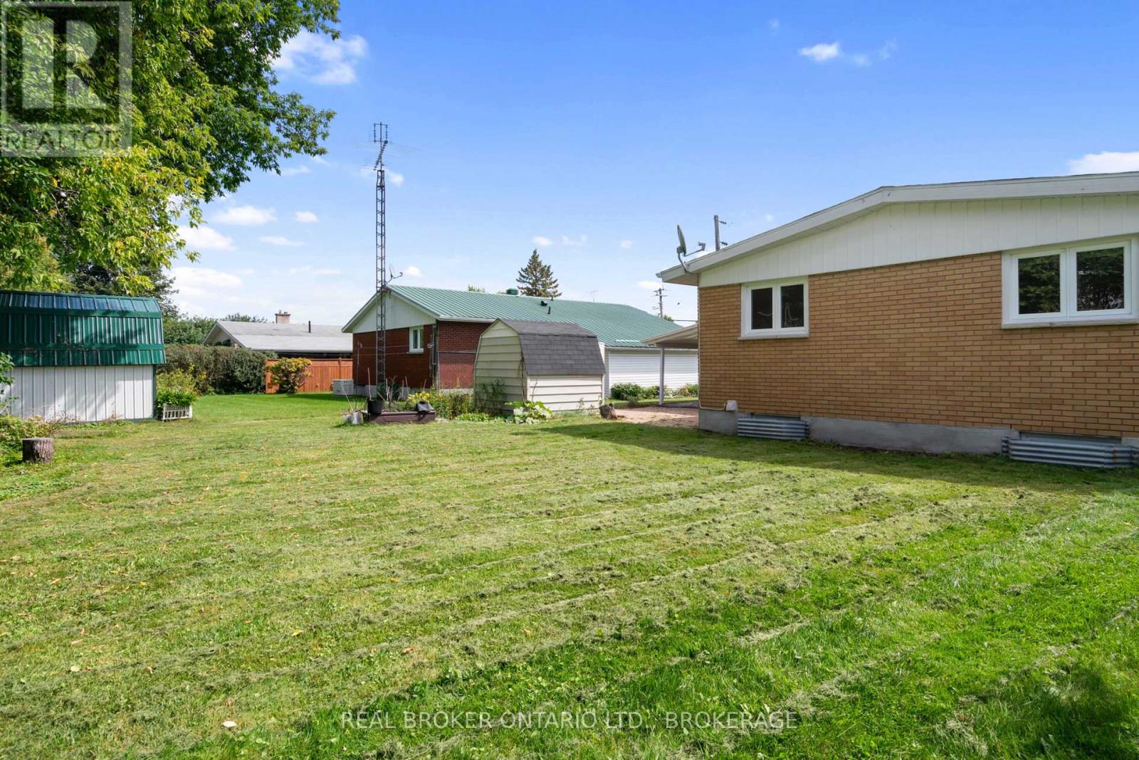121 St. George Street W, North Glengarry, Ontario  K0C 1A0 - Photo 5 - X13759590