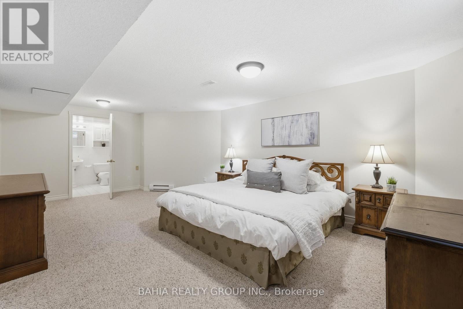 8663 Wood Close, Milton, Ontario  L9T 2X9 - Photo 38 - W13601718