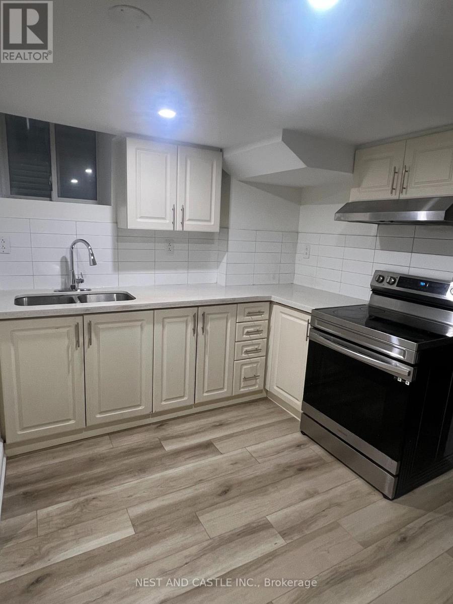 33 LANARK CIRCLE, Brampton, Ontario