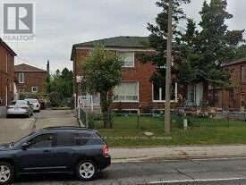1486 LAWRENCE AVENUE W, Toronto, Ontario