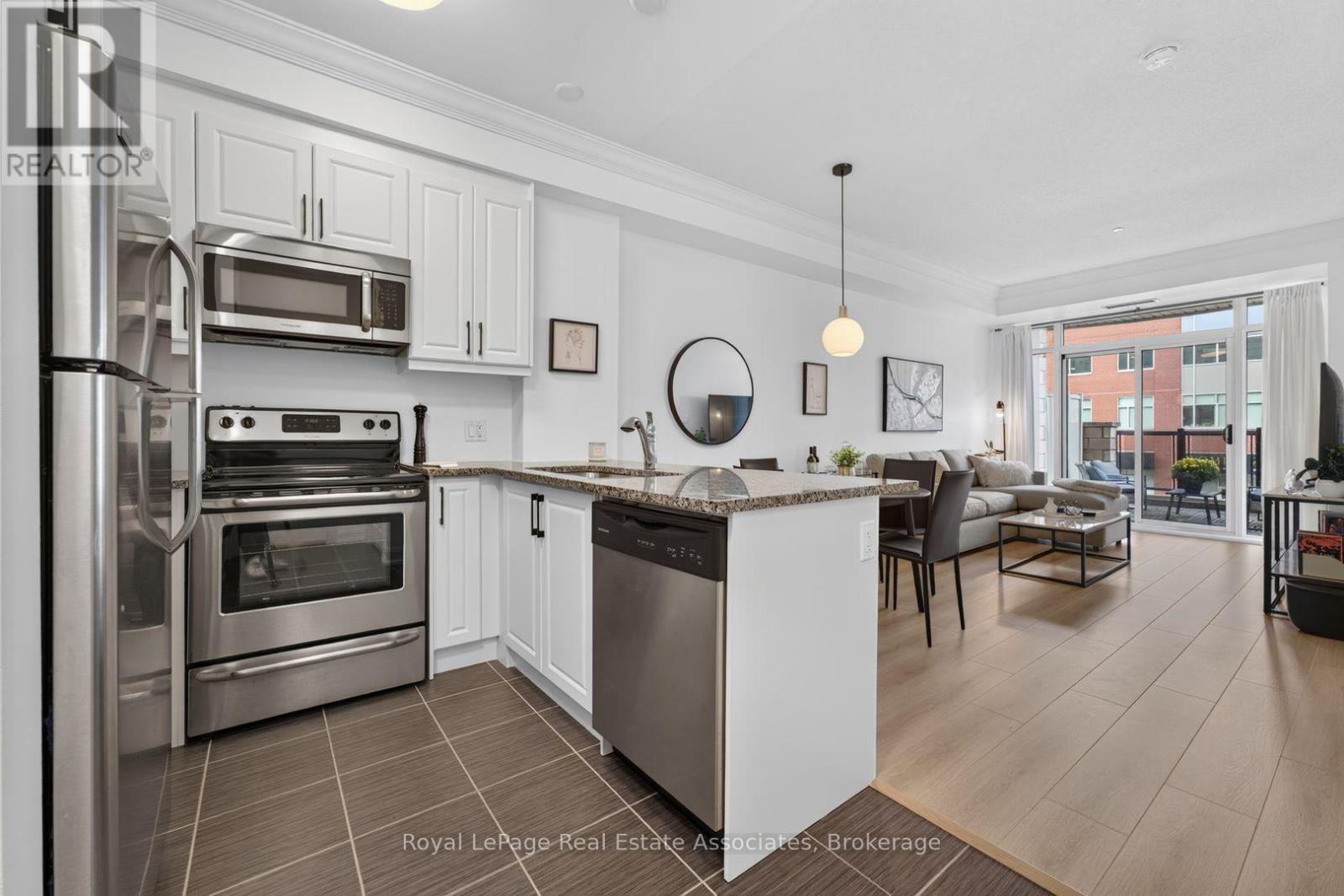 214 - 216 Oak Park Boulevard, Oakville, Ontario  L6H 7S8 - Photo 7 - W13759714