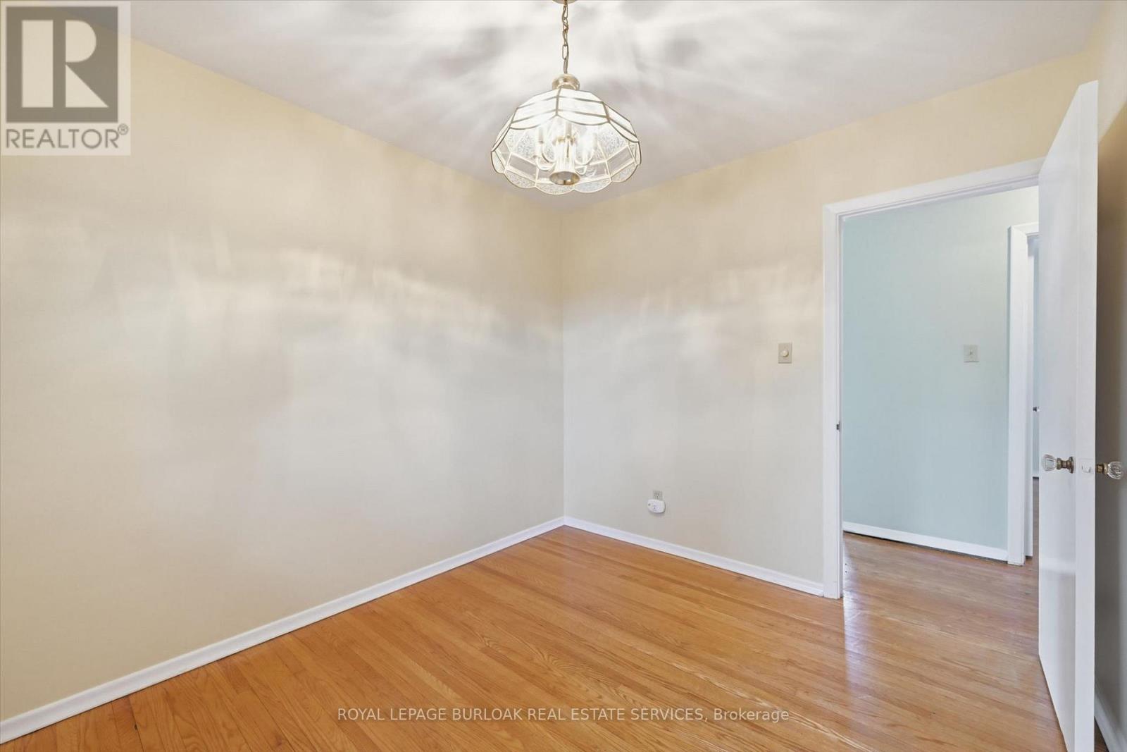 185 Euston Road, Burlington, Ontario  L7L 4V7 - Photo 14 - W13759788