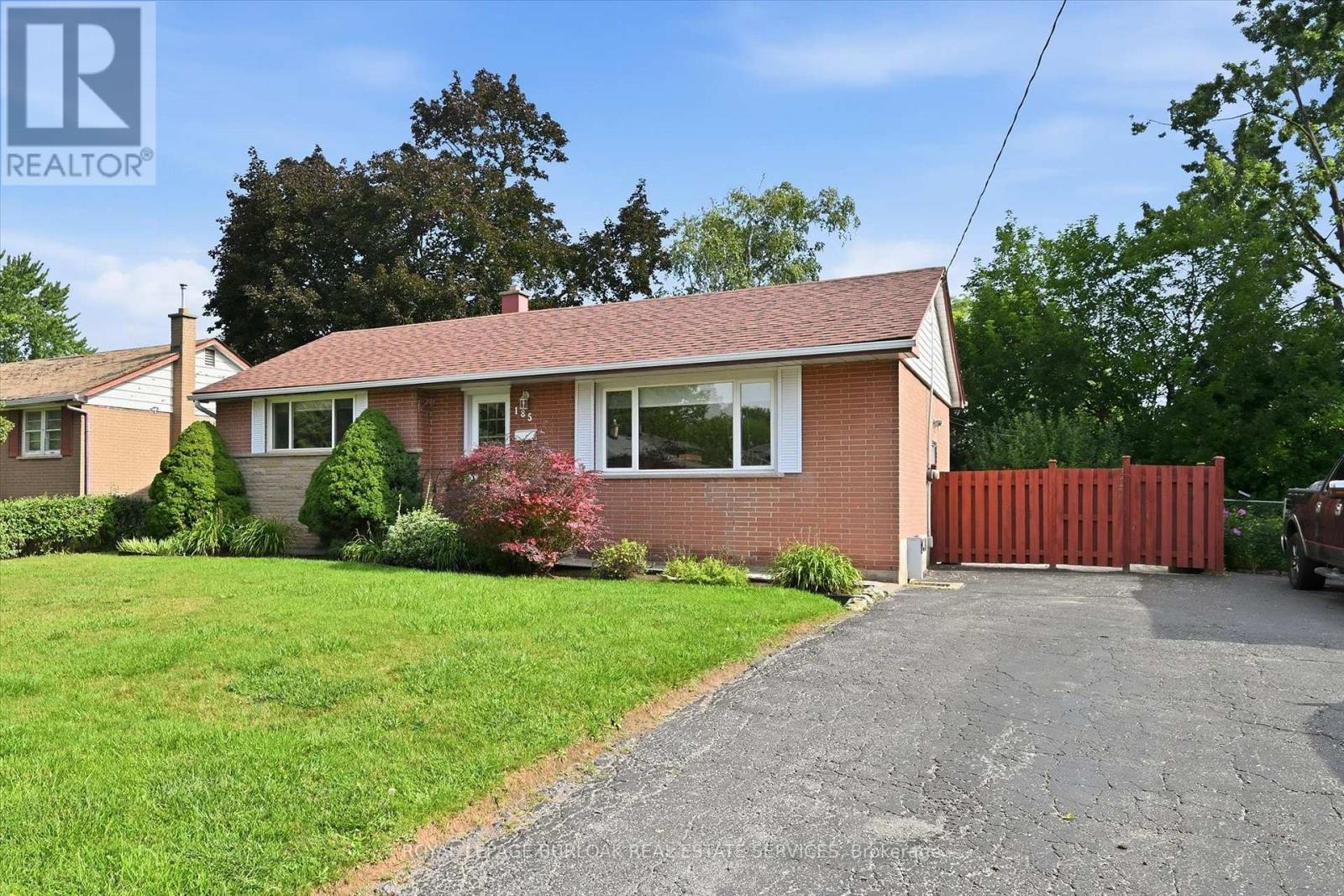 185 Euston Road, Burlington, Ontario  L7L 4V7 - Photo 2 - W13759788
