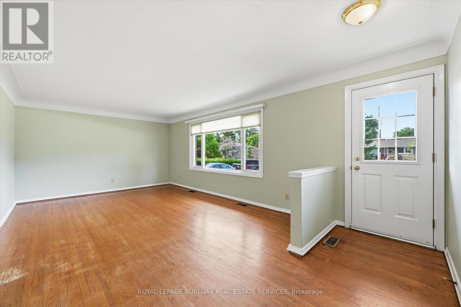 185 Euston Road, Burlington, Ontario  L7L 4V7 - Photo 5 - W13759788