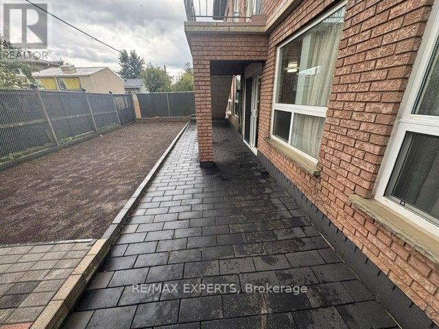 273 Gary Drive, Toronto, Ontario  M9N 2N2 - Photo 11 - W13759790
