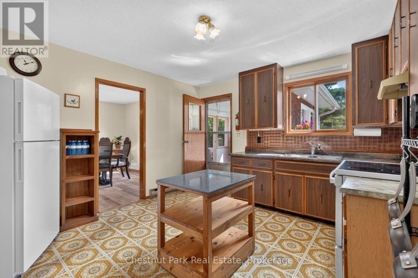 1304 11 Highway N, Gravenhurst, Ontario  P0E 1N0 - Photo 10 - X13759504