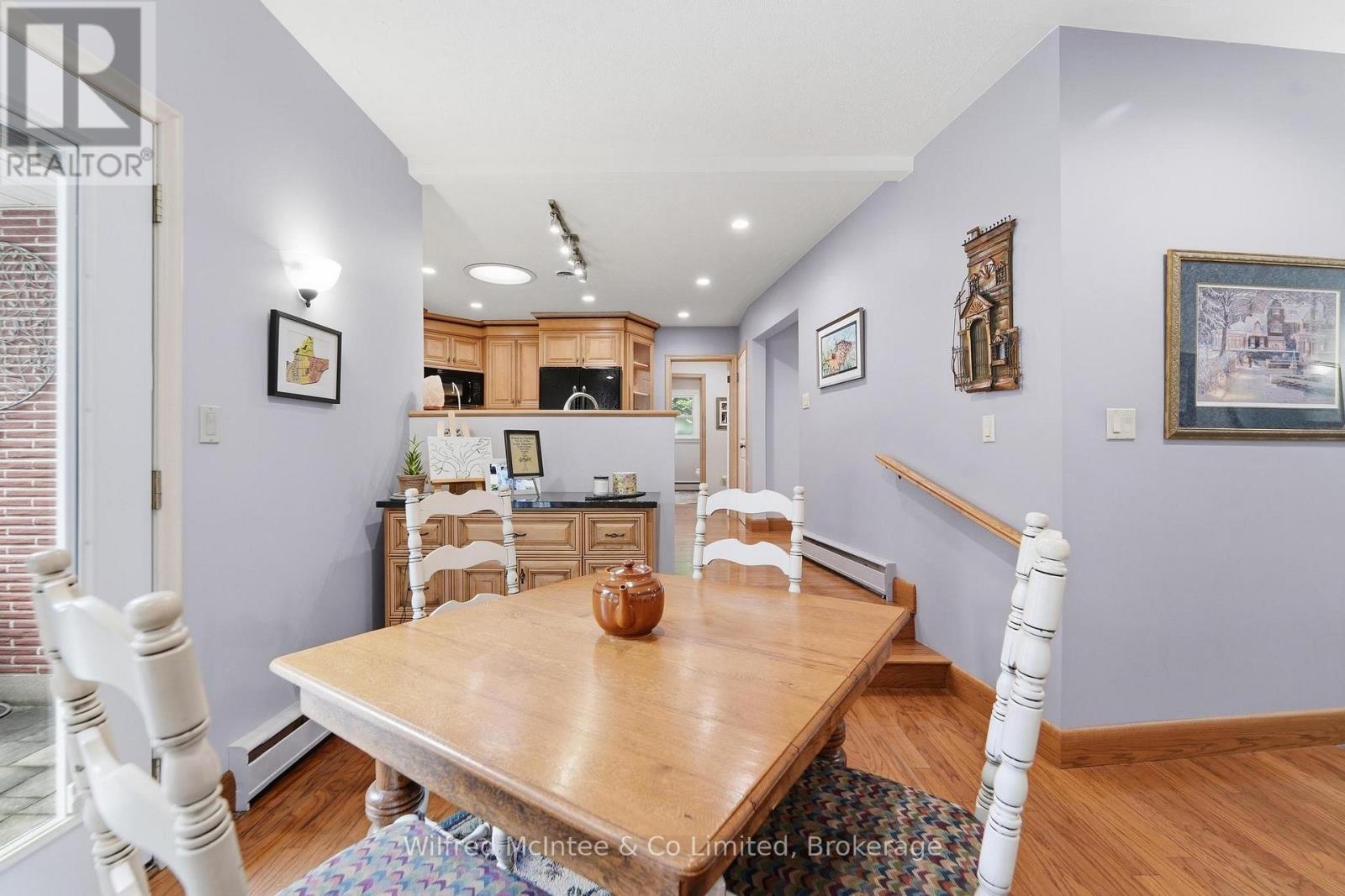 31 Johnstone Boulevard, Brockton, Ontario  N0G 2V0 - Photo 46 - X13759682