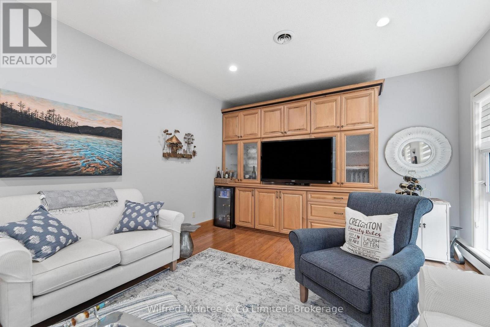 31 Johnstone Boulevard, Brockton, Ontario  N0G 2V0 - Photo 47 - X13759682
