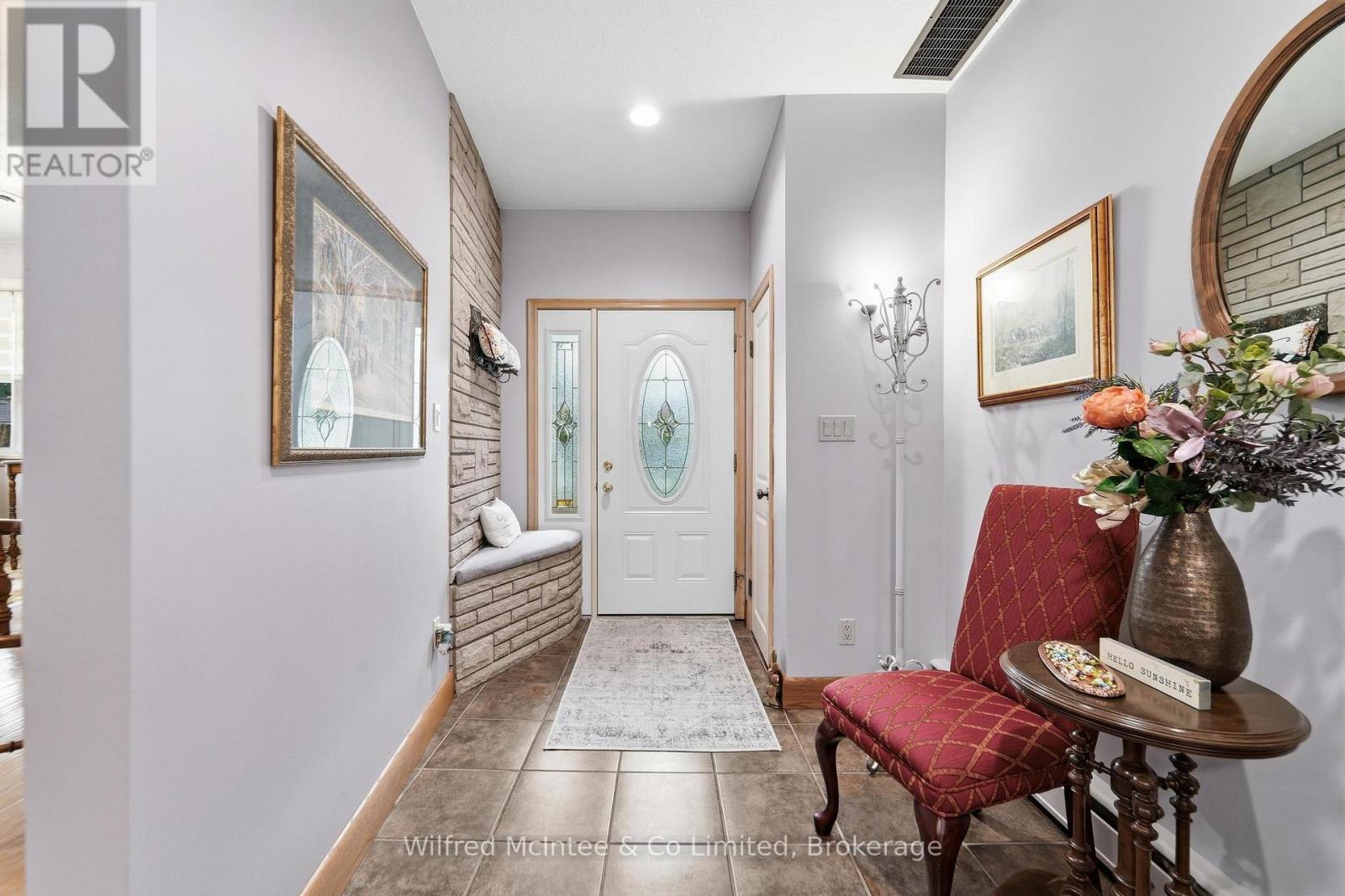31 Johnstone Boulevard, Brockton, Ontario  N0G 2V0 - Photo 50 - X13759682