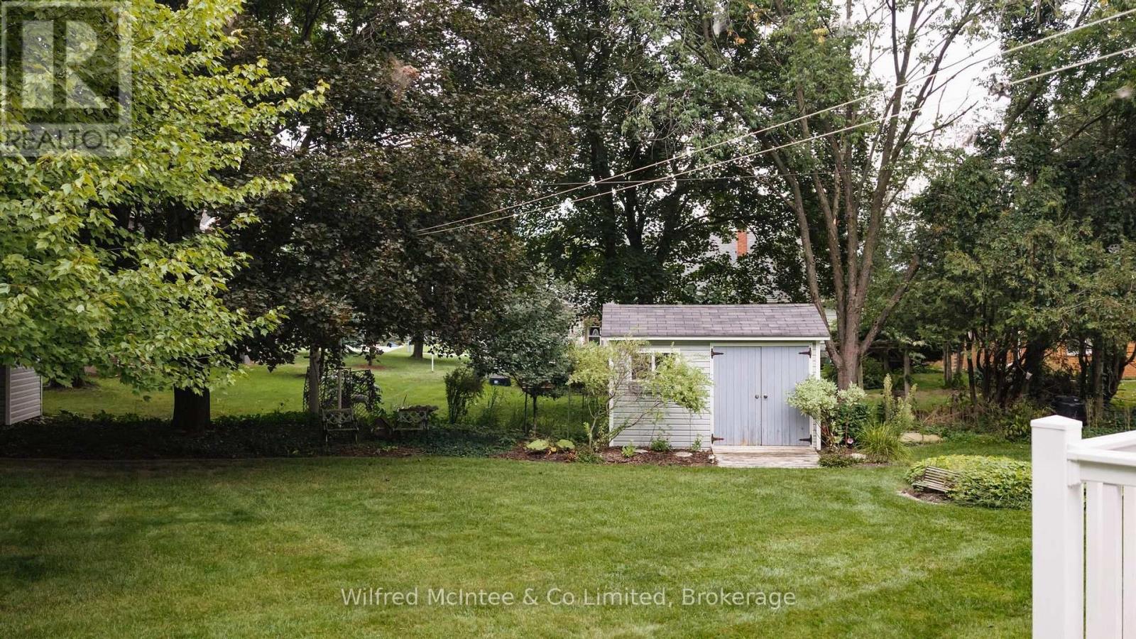 31 Johnstone Boulevard, Brockton, Ontario  N0G 2V0 - Photo 8 - X13759682