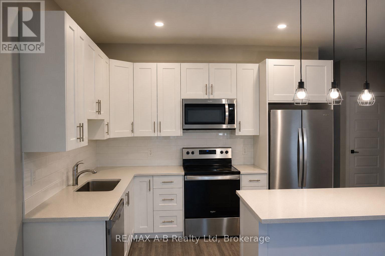 192 Hooper Street, St. Marys, Ontario  N4X 0C1 - Photo 5 - X13759740