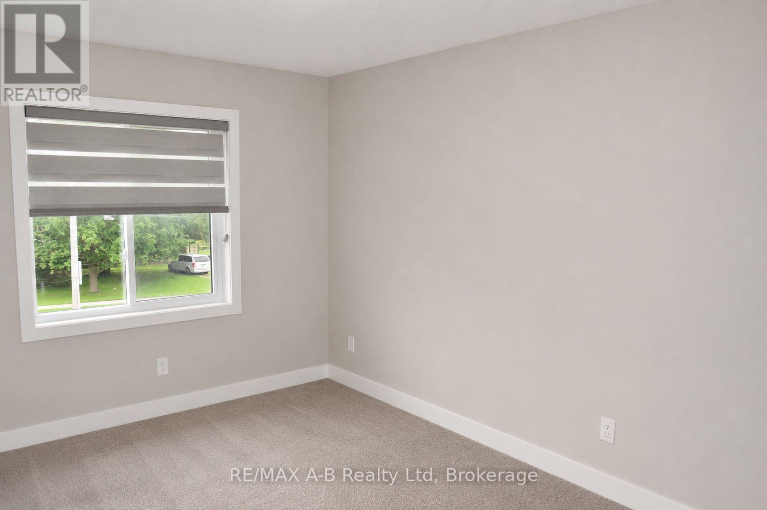 192 Hooper Street, St. Marys, Ontario  N4X 0C1 - Photo 9 - X13759740