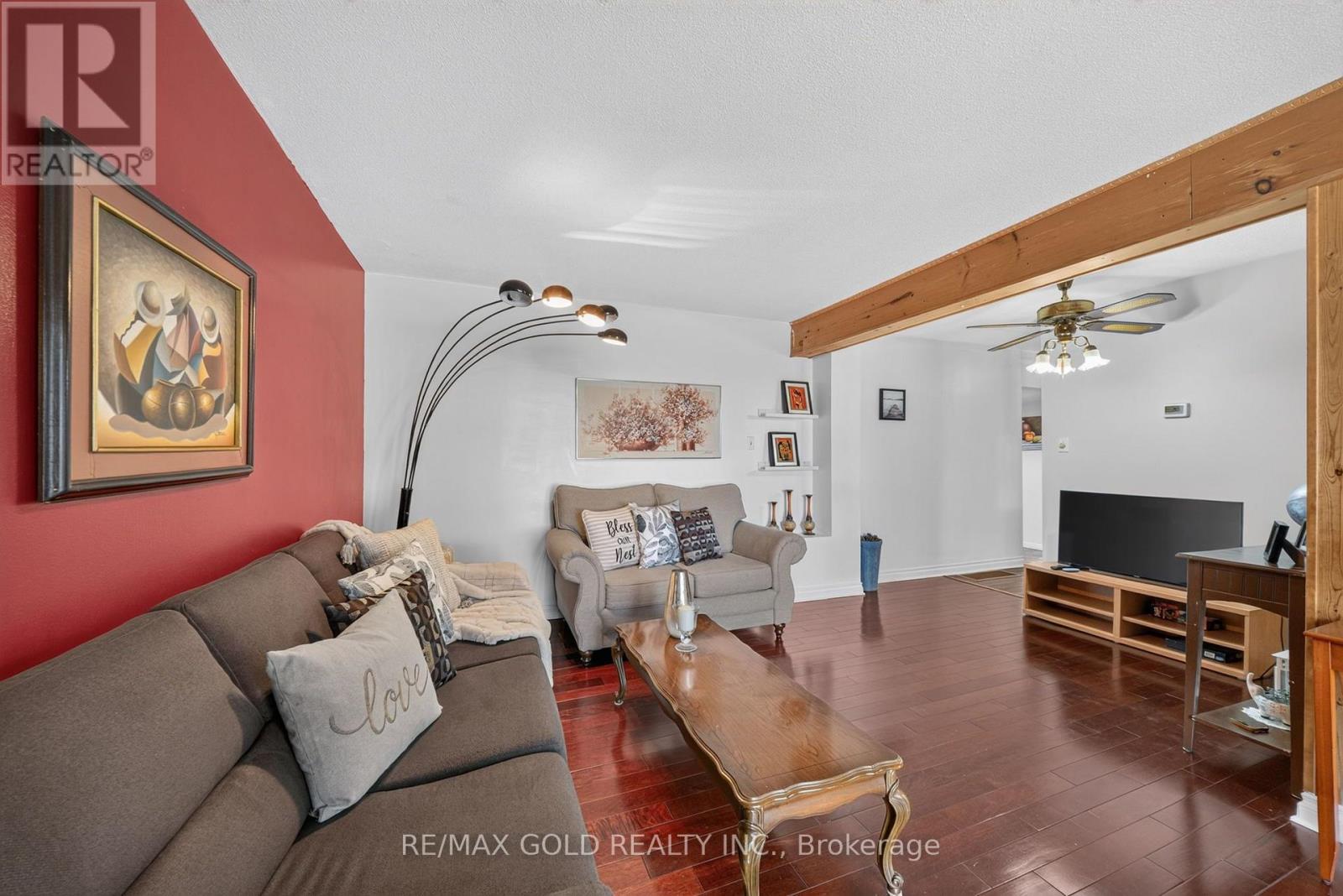 10 Jeffrey Street, Brampton, Ontario  L6S 2M9 - Photo 11 - W13759886