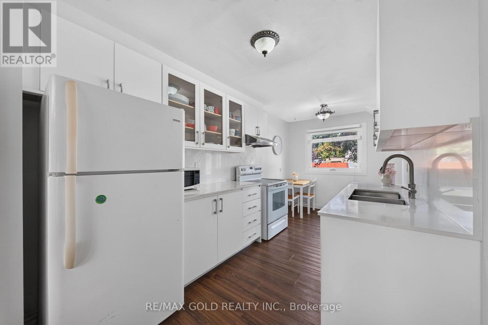 10 Jeffrey Street, Brampton, Ontario  L6S 2M9 - Photo 17 - W13759886