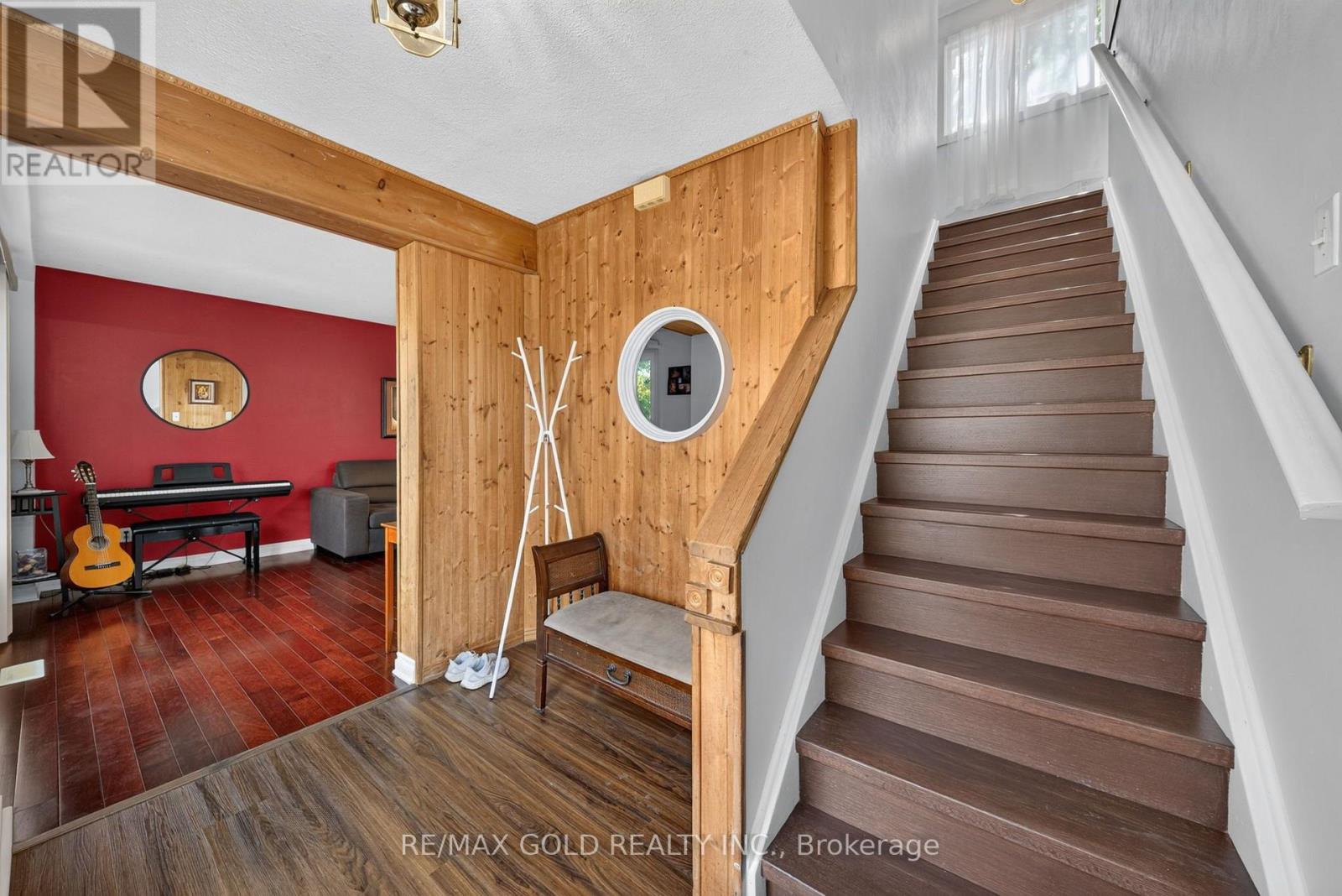 10 Jeffrey Street, Brampton, Ontario  L6S 2M9 - Photo 6 - W13759886