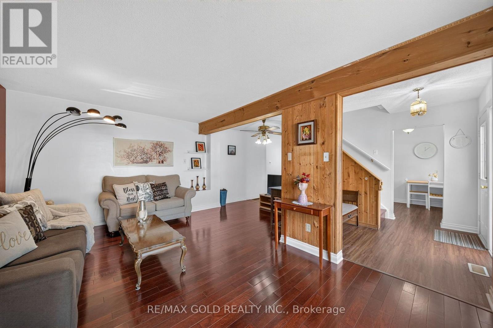10 Jeffrey Street, Brampton, Ontario  L6S 2M9 - Photo 9 - W13759886