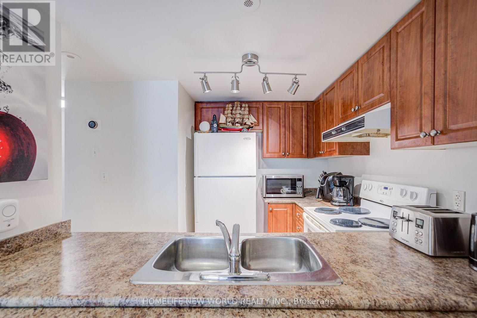 2087 - 3045 Finch Avenue W, Toronto, Ontario  M9M 0A5 - Photo 20 - W13759906