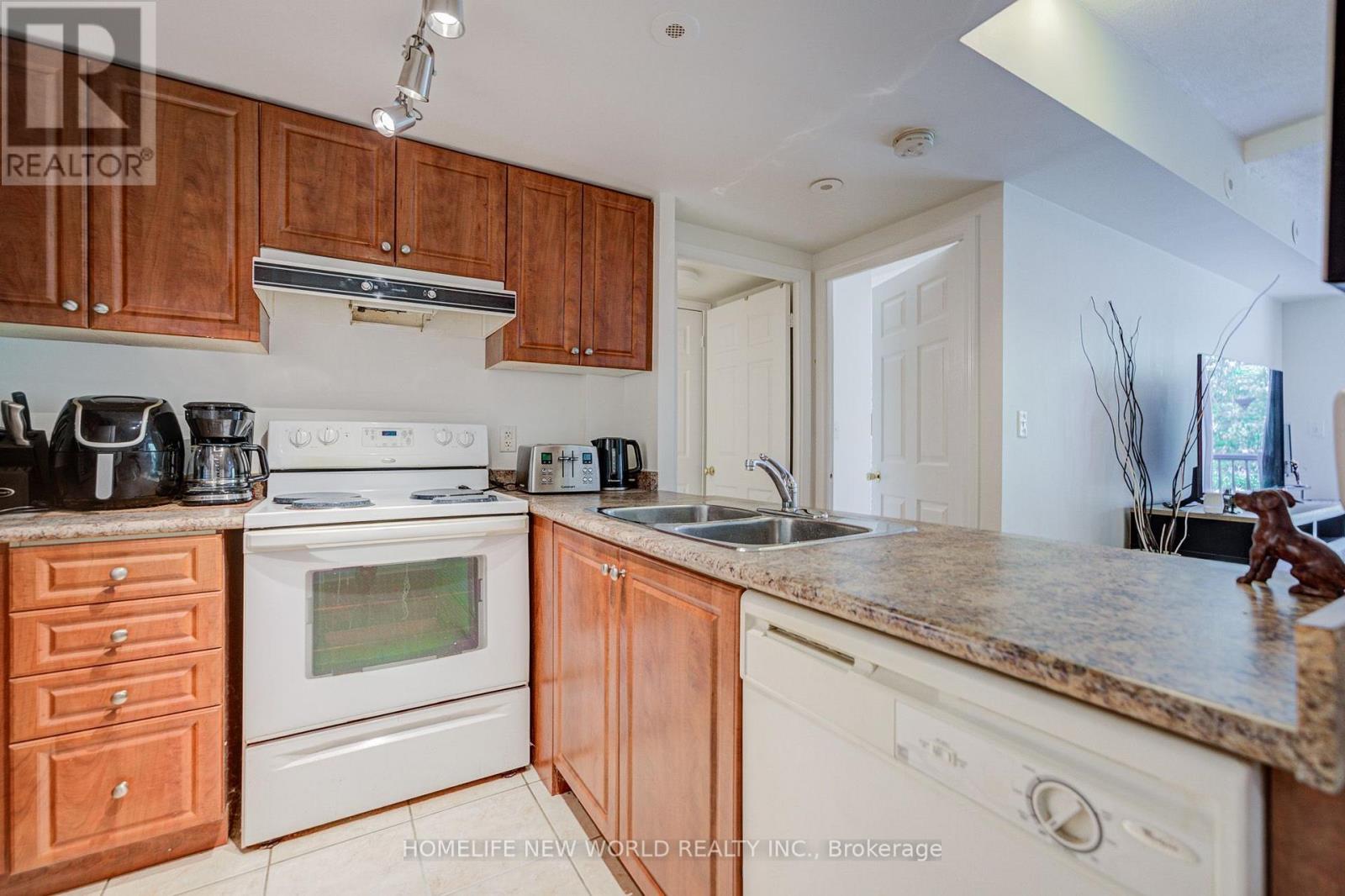 2087 - 3045 Finch Avenue W, Toronto, Ontario  M9M 0A5 - Photo 23 - W13759906