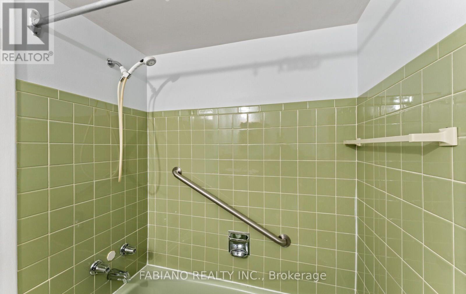 549 Gladstone Avenue, Toronto, Ontario  M6H 3J3 - Photo 14 - W13759914