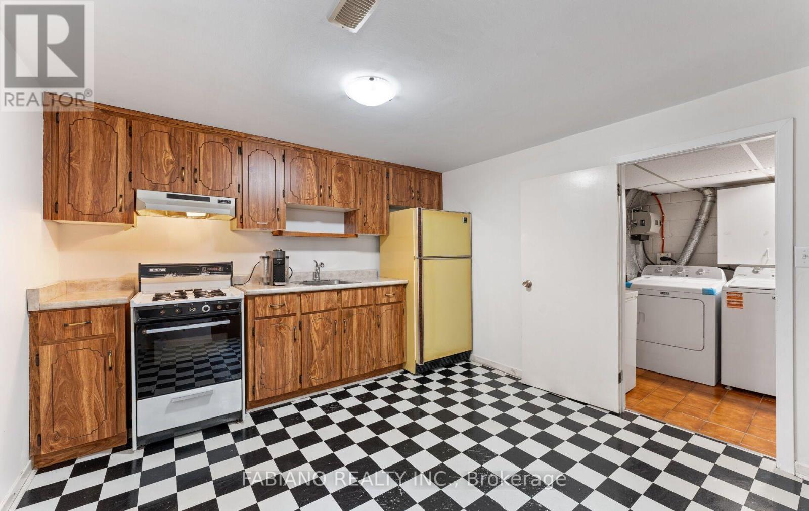 549 Gladstone Avenue, Toronto, Ontario  M6H 3J3 - Photo 36 - W13759914
