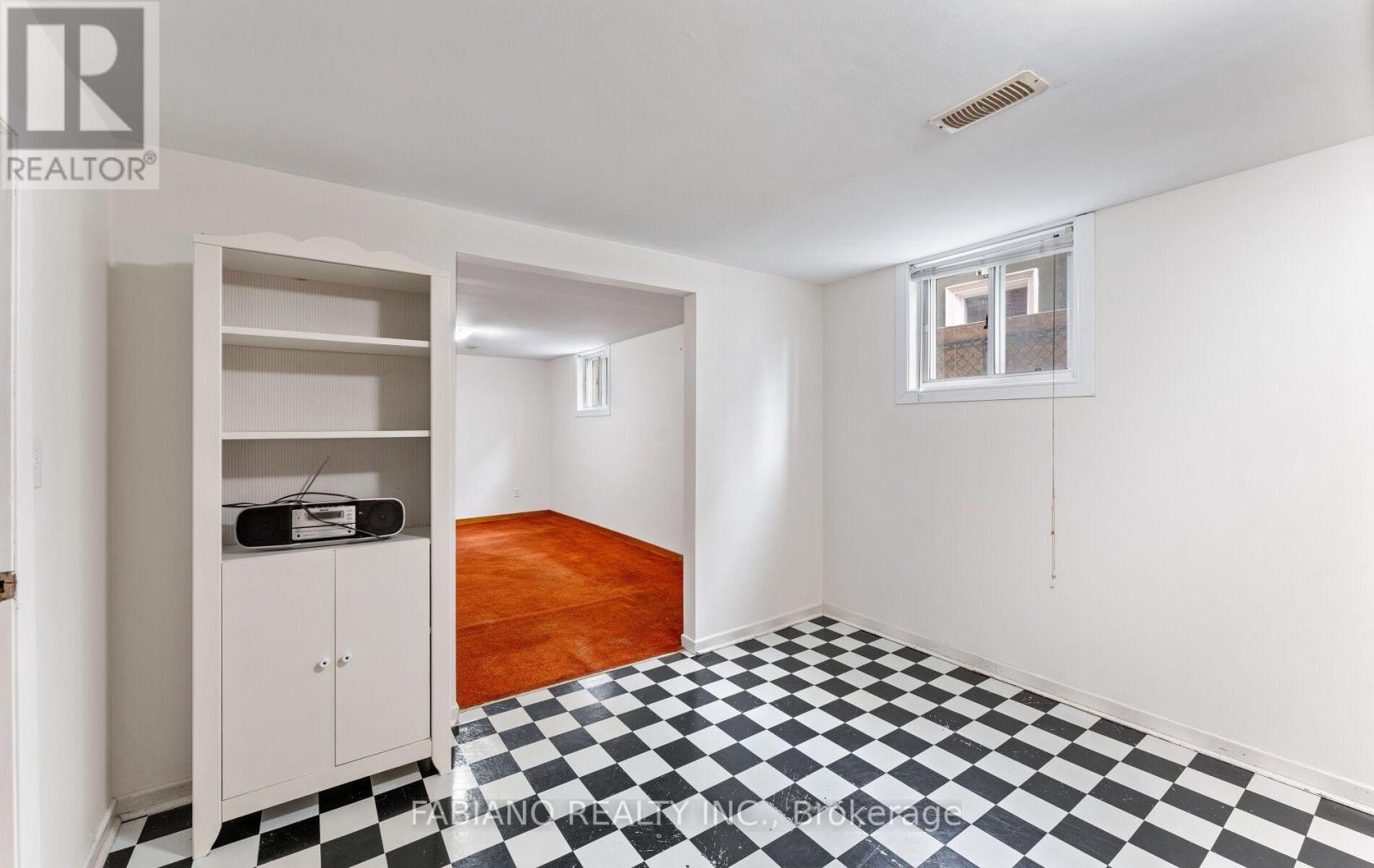 549 Gladstone Avenue, Toronto, Ontario  M6H 3J3 - Photo 37 - W13759914